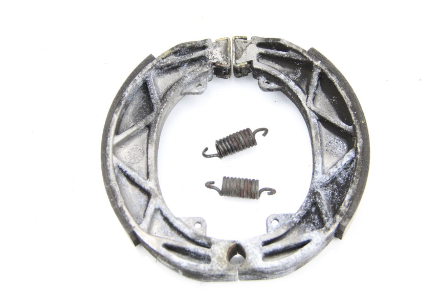 photo de BRAKE SHOES PIAGGIO NEW TYPHOON 50 (2010 - 2017) - Alternative perspective