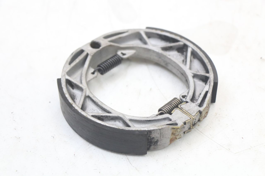 photo de BRAKE SHOES PIAGGIO LIBERTY IGET 4T 50 (2021 - 2025) - Zoom on usage condition