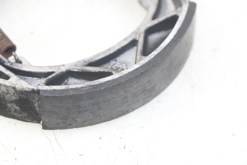 photo de BRAKE SHOE APRILIA SCARABEO 100 (2003 - 2012) - Alternative perspective