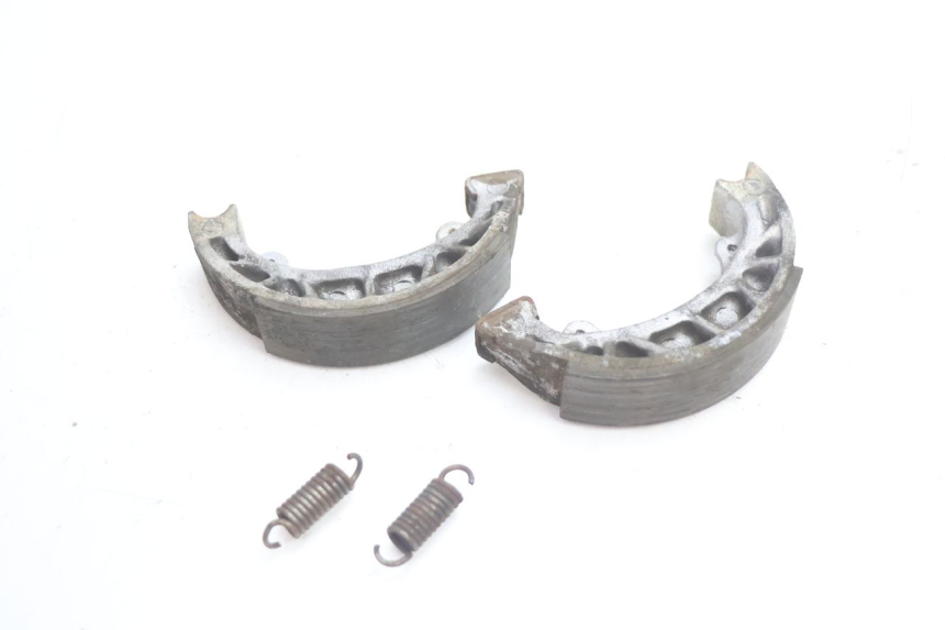 photo de BRAKE SHOES PIAGGIO TYPHOON 50 (2000 - 2009) - Zoom on usage condition