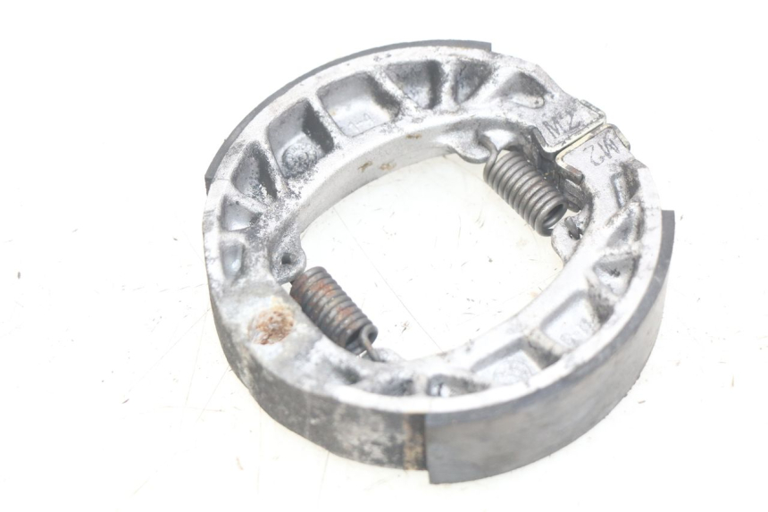 photo de BRAKE SHOE PIAGGIO VESPA LXV 125 (2006 - 2009) - Alternative perspective
