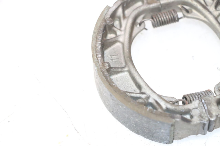 photo de BRAKE SHOES PEUGEOT VIVACITY NEW 2T 50 (2008 - 2017) - Technical close-up