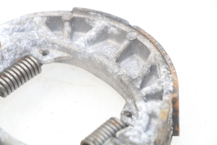 photo de BRAKE SHOE PIAGGIO ZIP 4T 50 (2018 - 2020) - Technical close-up