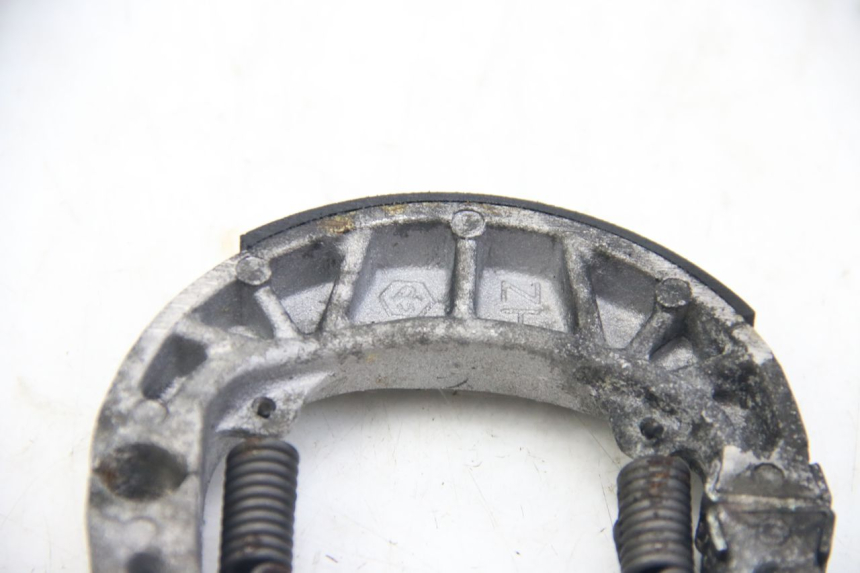 photo de BRAKE SHOE PIAGGIO ZIP 4T 50 (2018 - 2020) - Technical close-up