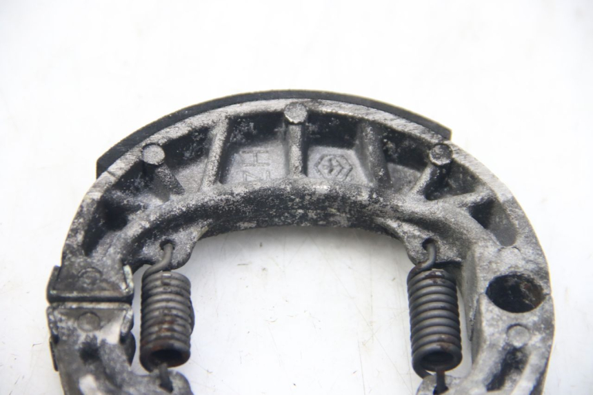 photo de BRAKE SHOE PIAGGIO ZIP 4T 50 (2018 - 2020) - Product overview