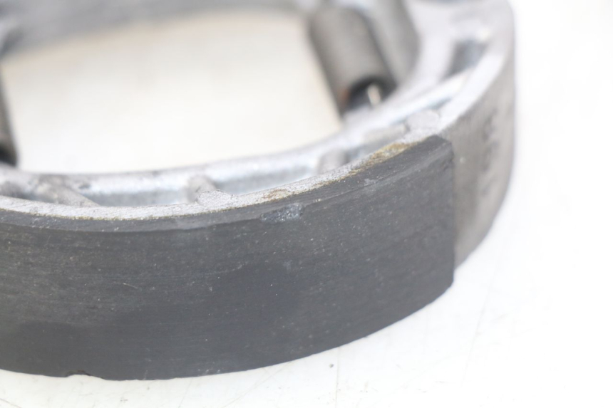 photo de BRAKE SHOE PIAGGIO ZIP 4T 50 (2018 - 2020) - Alternative perspective