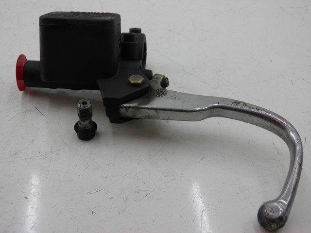 photo de REAR BRAKE MASTER CYLINDER APRILIA LEONARDO ST 250 (2002 - 2005) - Main view
