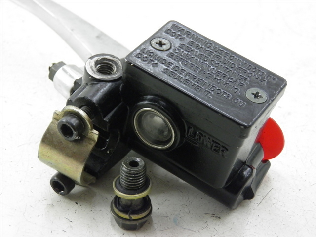 photo de REAR BRAKE MASTER CYLINDER JM MOTOR S-MAX 125 (2010 - 2014) - Fixing points details