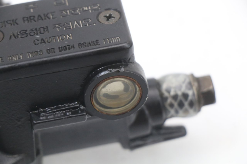 photo de FRONT BRAKE MASTER CYLINDER DAELIM A-FOUR 2T 50 (2005 - 2012) - Product overview