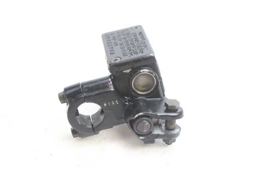 photo de FRONT BRAKE MASTER CYLINDER KYMCO AGILITY PREMIUM 50 (2007 - 2010) - Alternative perspective