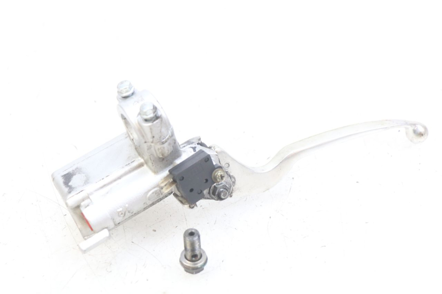 photo de FRONT BRAKE MASTER CYLINDER KYMCO AGILITY RS 4T 50 (2009 - 2013) - Zoom on usage condition