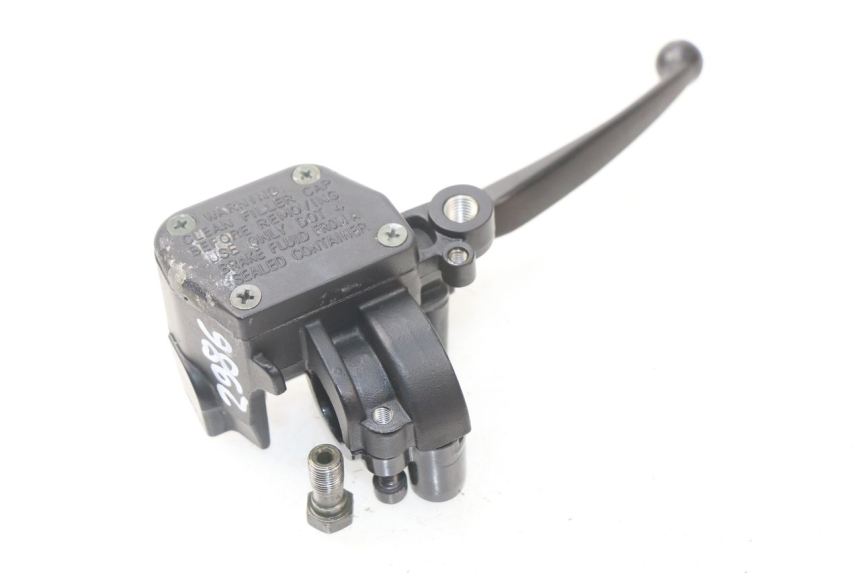photo de FRONT BRAKE MASTER CYLINDER APRILIA ATLANTIC 125 (2003 - 2009) - Technical close-up
