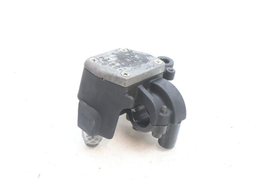 photo de FRONT BRAKE MASTER CYLINDER APRILIA ATLANTIC S 125 (2010 - 2013) - Zoom on usage condition