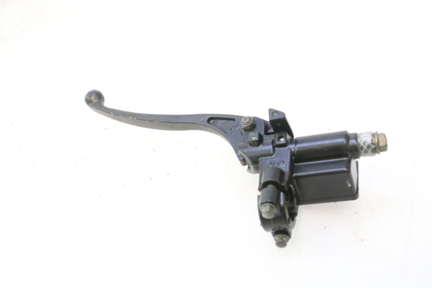 photo de FRONT BRAKE MASTER CYLINDER MASH BIBOP 2.0 50 (2021 - 2026) - Zoom on usage condition