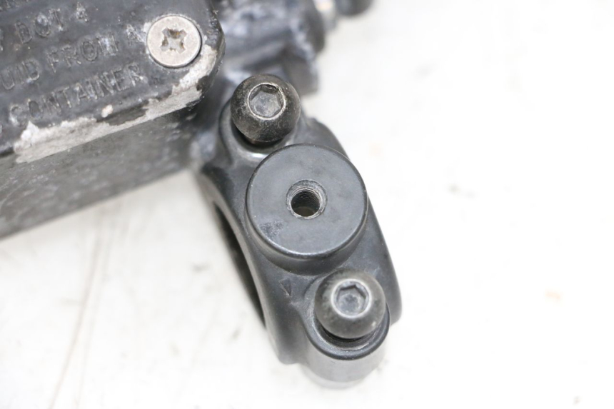 photo de FRONT BRAKE MASTER CYLINDER MBK BOOSTER SPIRIT NAKED 50 (2004 - 2017) - Alternative perspective