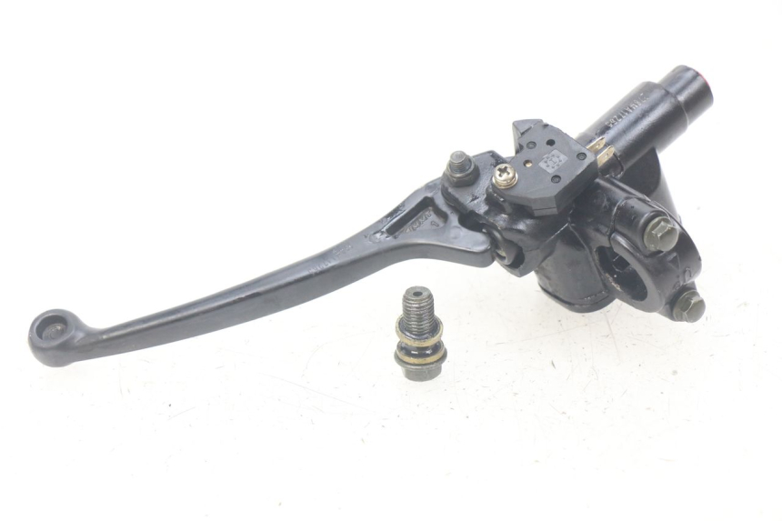 photo de FRONT BRAKE MASTER CYLINDER TNT MOTOR BOSTON 4T 50 (2018 - 2025) - Zoom on usage condition