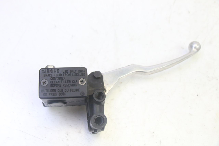 photo de FRONT BRAKE MASTER CYLINDER SUZUKI BURGMAN 125 (2007 - 2014) - Main view
