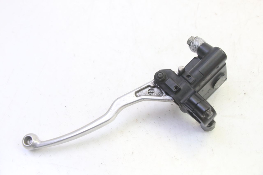 photo de FRONT BRAKE MASTER CYLINDER SUZUKI BURGMAN 125 (2007 - 2014) - Product overview