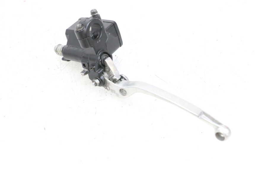 photo de FRONT BRAKE MASTER CYLINDER SUZUKI BURGMAN 650 (2013 - 2020) - Zoom on usage condition
