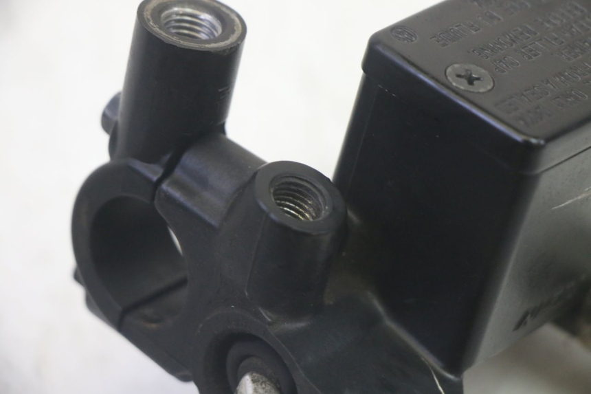 photo de FRONT BRAKE MASTER CYLINDER SUZUKI BURGMAN 125 (2007 - 2014) - Product overview