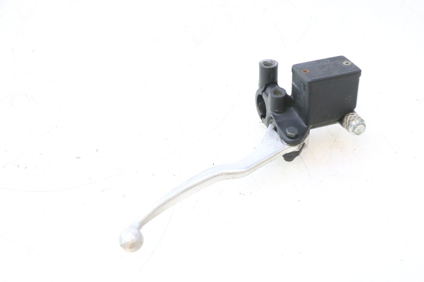 photo de FRONT BRAKE MASTER CYLINDER SUZUKI BURGMAN 125 (2007 - 2014) - Fixing points details