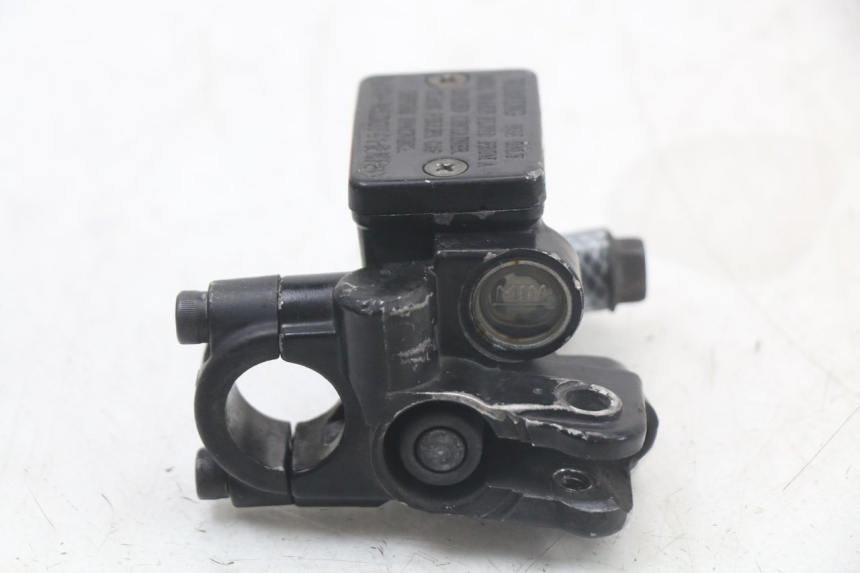 photo de FRONT MASTER CYLINDER YAMAHA BW'S BWS 125 (2010 - 2013) - Technical close-up