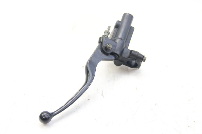 photo de FRONT BRAKE MASTER CYLINDER PEUGEOT CITYSTAR AIR 125 (2014 - 2017) - Zoom on usage condition