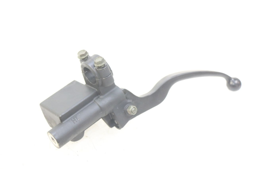 photo de FRONT BRAKE MASTER CYLINDER PEUGEOT CITYSTAR 125 (2011 - 2017) - Zoom on usage condition