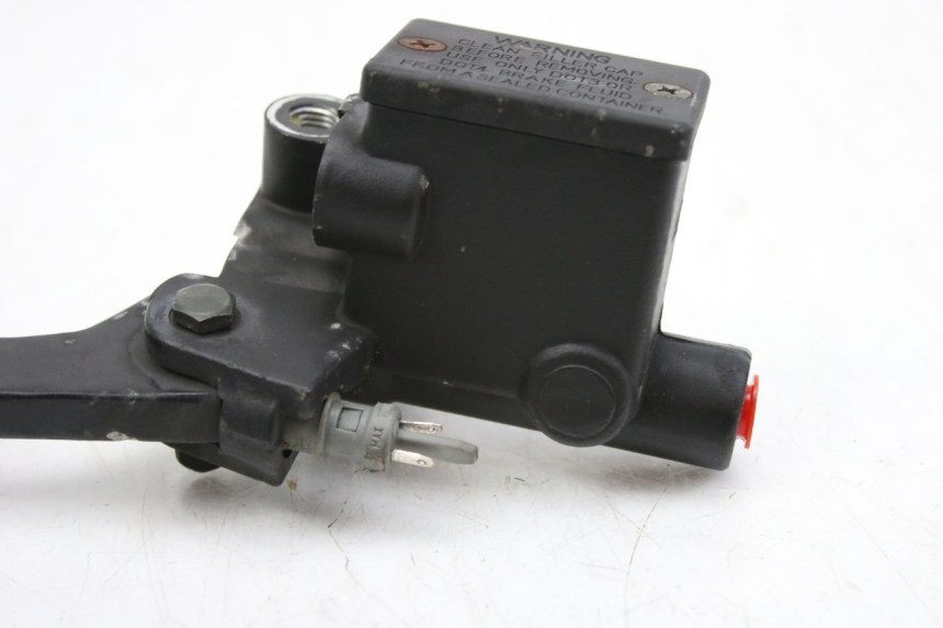 photo de FRONT BRAKE MASTER CYLINDER PEUGEOT CITYSTAR 50 (2013 - 2017) - Surface and material condition