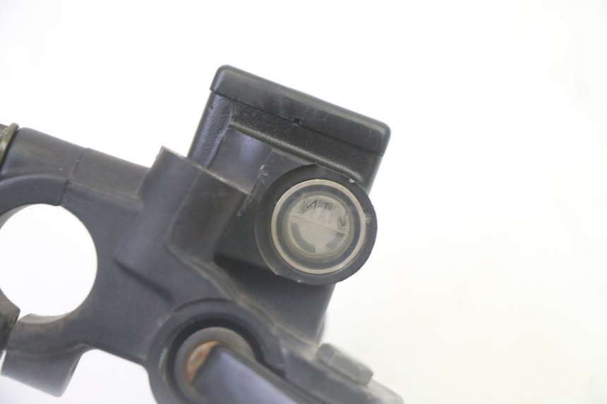 photo de FRONT BRAKE MASTER CYLINDER PEUGEOT CITYSTAR 50 (2013 - 2017) - Technical close-up