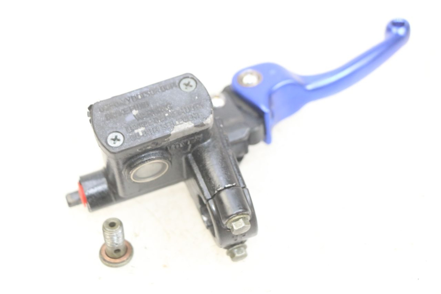 photo de FRONT BRAKE MASTER CYLINDER HONDA CR 125 (1995 - 1997) - Technical close-up