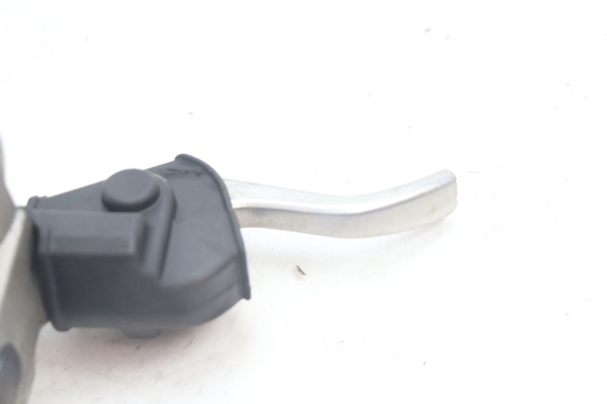 photo de FRONT BRAKE MASTER CYLINDER HONDA CRF CR-F 125 (2020 - 2021) - Fixing points details