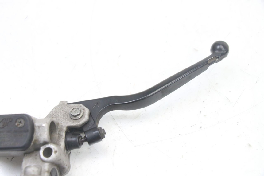 photo de FRONT BRAKE MASTER CYLINDER DERBI SENDA R X-TREME 50 (2006 - 2010) - Alternative perspective