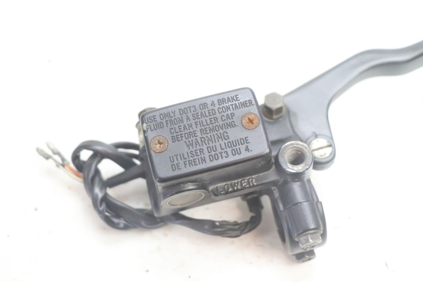 photo de FRONT BRAKE MASTER CYLINDER SUZUKI DR S 600 (1985 - 1989) - Component detail
