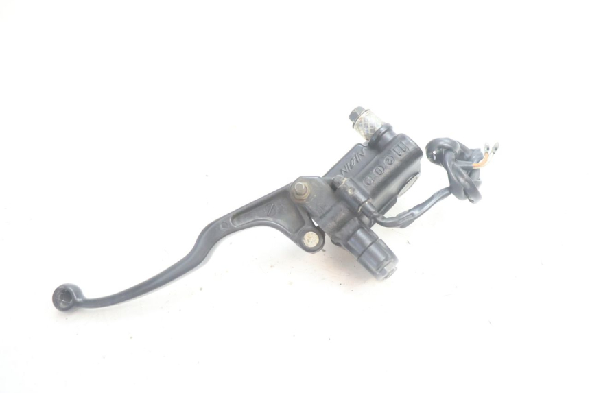photo de FRONT BRAKE MASTER CYLINDER SUZUKI DR S 600 (1985 - 1989) - Additional view of the item