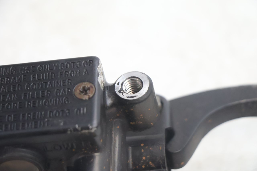 photo de FRONT BRAKE MASTER CYLINDER CF MOTO E-CHARM 125 (2005 - 2008) - Zoom on usage condition