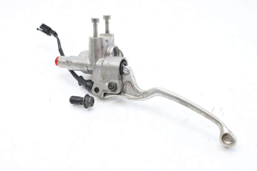photo de FRONT BRAKE MASTER CYLINDER YAMAHA D'ELIGHT DELIGHT 115 (2013 - 2017) - Alternative perspective