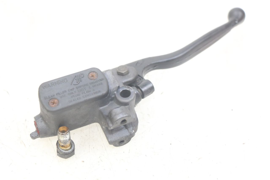 photo de FRONT MASTER CYLINDER PEUGEOT ELYSEO 125 (1999 - 2004) - Technical close-up