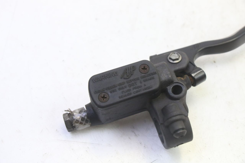 photo de FRONT MASTER CYLINDER PEUGEOT ELYSTAR 50 (2002 - 2014) - Component detail