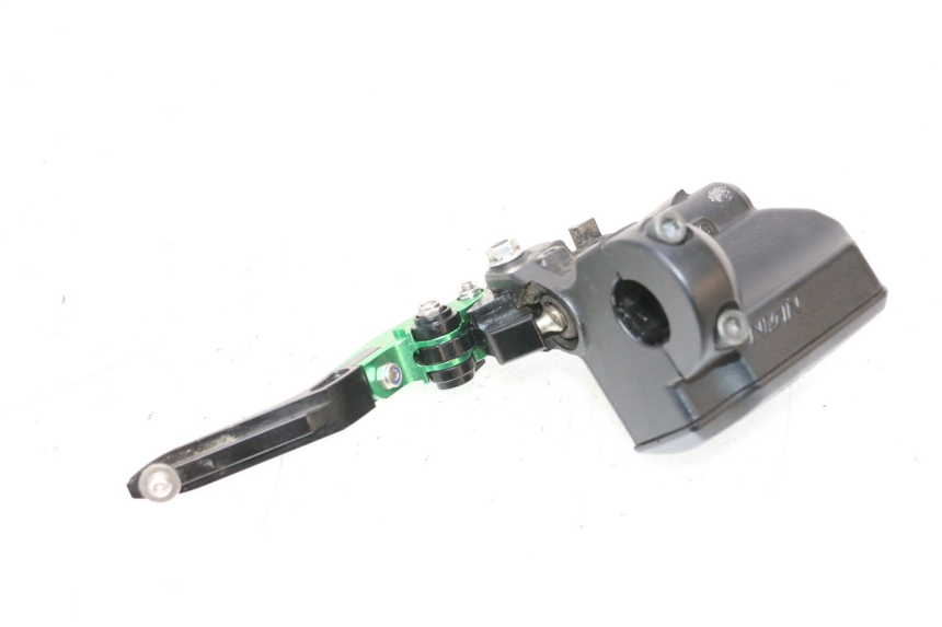 photo de FRONT BRAKE MASTER CYLINDER KAWASAKI ER-6 ER6 F ABS 650 (2012 - 2016) - Technical close-up