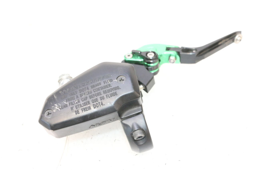 photo de FRONT BRAKE MASTER CYLINDER KAWASAKI ER-6 ER6 F ABS 650 (2012 - 2016) - Surface and material condition