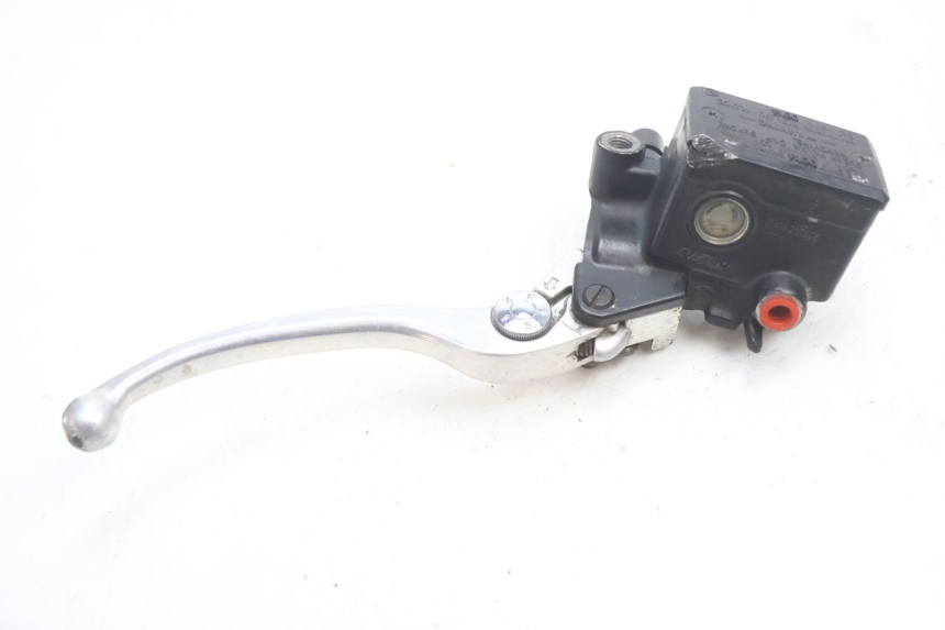 photo de FRONT BRAKE MASTER CYLINDER KAWASAKI ER-6 ER6 N 650 (2005 - 2009) - Technical close-up