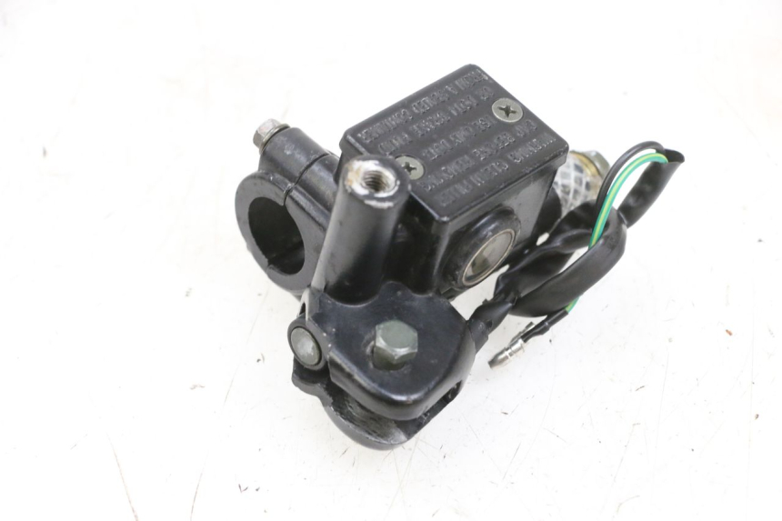 photo de FRONT BRAKE MASTER CYLINDER BTC FELICE SPORT 50 - Zoom on usage condition