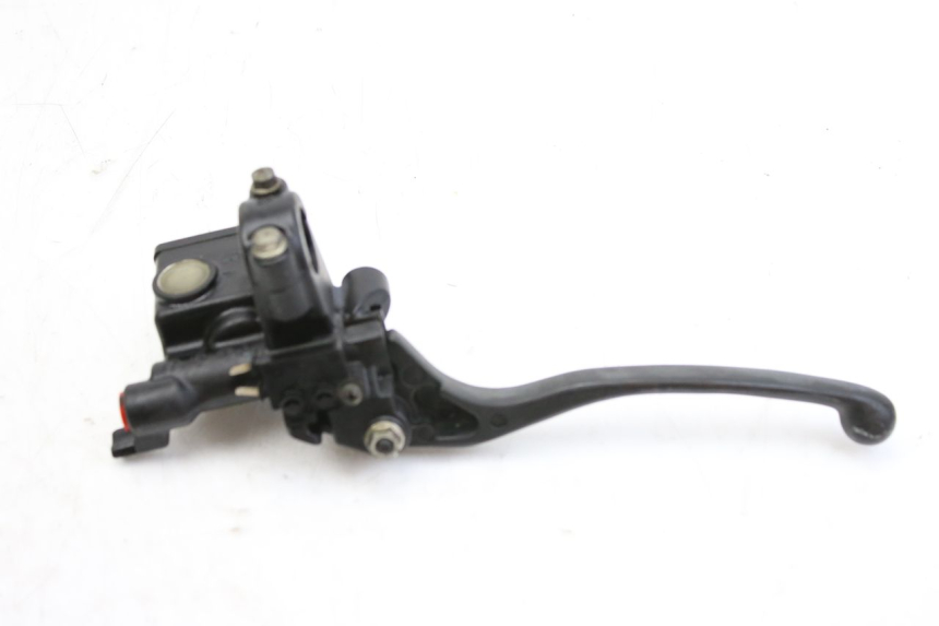 photo de FRONT MASTER CYLINDER HONDA FES S-WING SWING ABS 125 (2007 - 2015) - Fixing points details