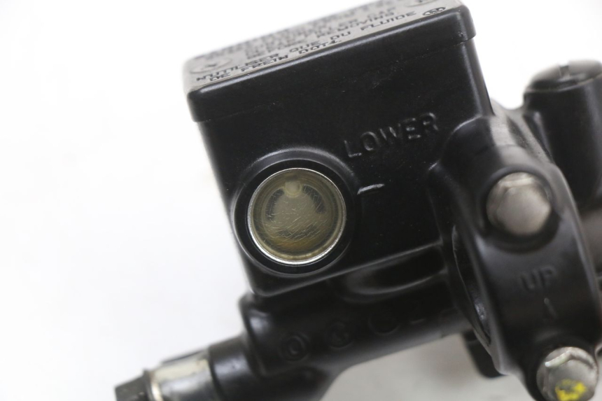 photo de FRONT MASTER CYLINDER HONDA FES S-WING SWING ABS 125 (2007 - 2015) - Product overview