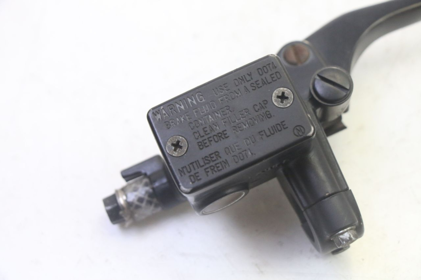 photo de FRONT MASTER CYLINDER HONDA FES S-WING SWING ABS 125 (2007 - 2015) - Component detail