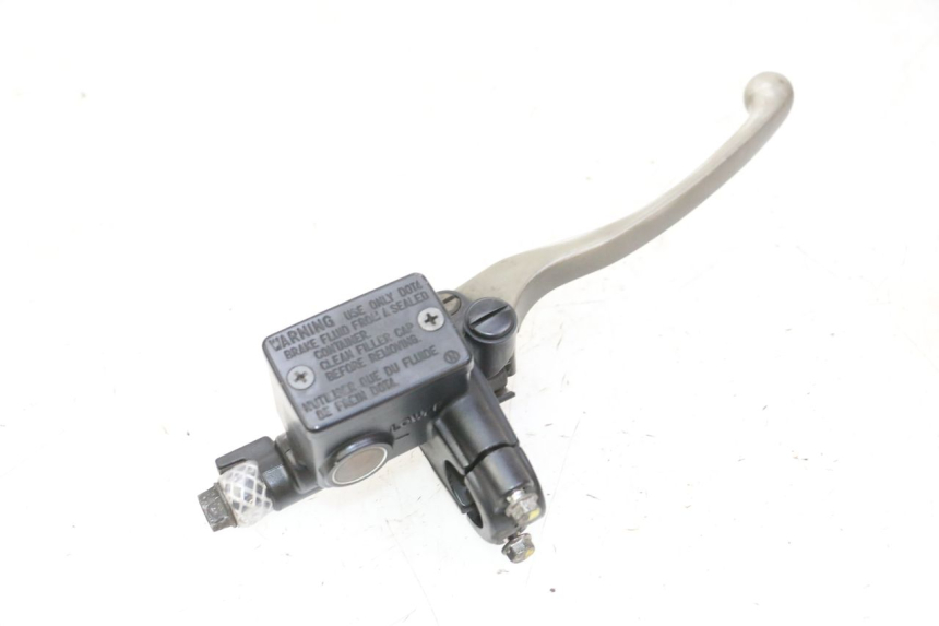 photo de FRONT MASTER CYLINDER HONDA FES S-WING SWING ABS 125 (2007 - 2015) - Fixing points details