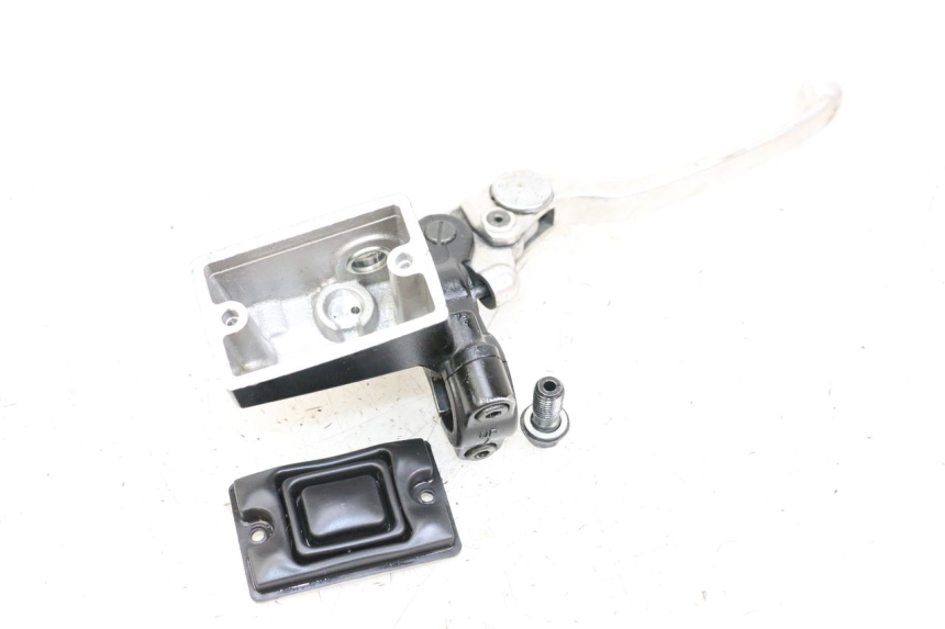 photo de FRONT BRAKE MASTER CYLINDER YAMAHA FJR ABS 1300 (2006 - 2012) - Alternative perspective