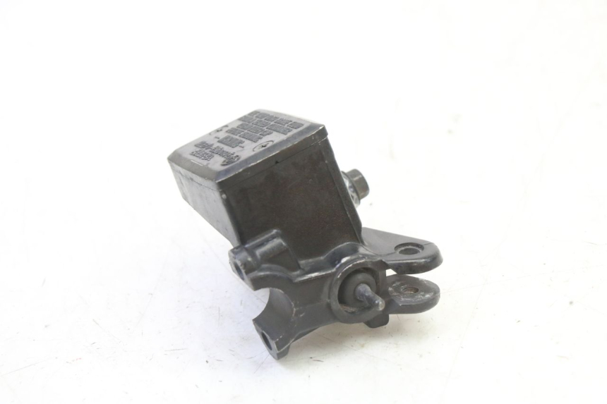 photo de FRONT BRAKE MASTER CYLINDER YAMAHA FJR ABS 1300 (2016 - 2020) - Zoom on usage condition