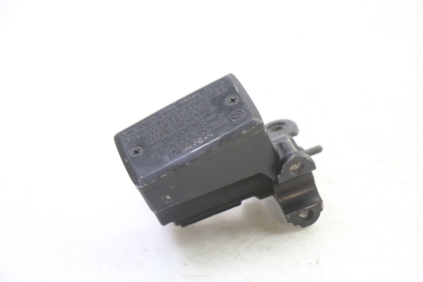 photo de FRONT BRAKE MASTER CYLINDER YAMAHA FJR ABS 1300 (2016 - 2020) - Technical close-up